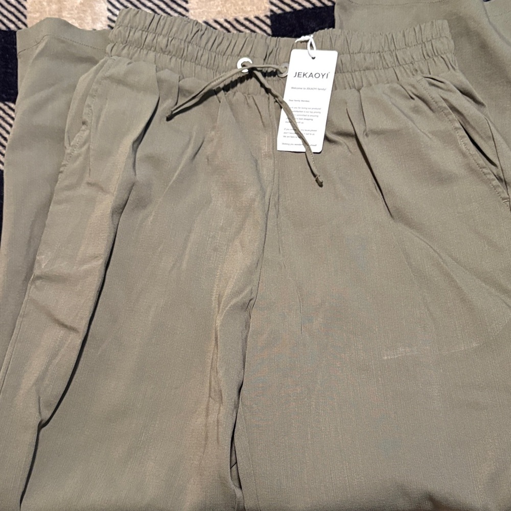 Women’s linen trousers